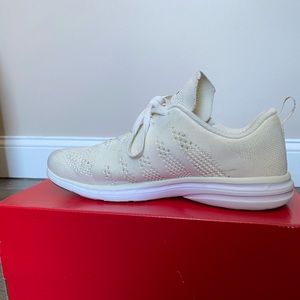 APL Techloom Pro Women’s